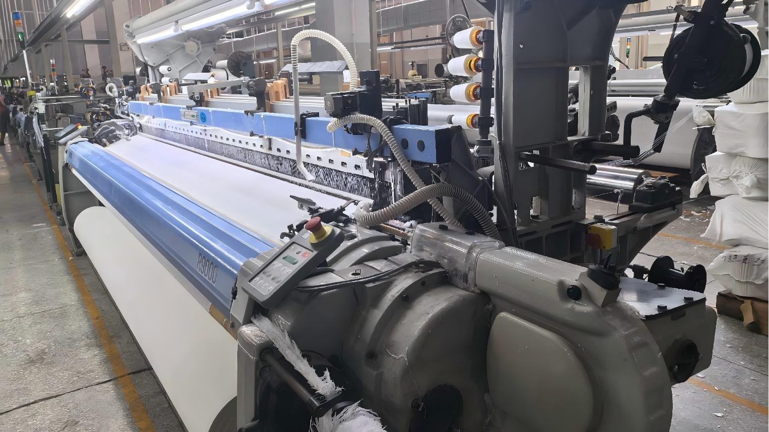 Huaming Fabric production workshop